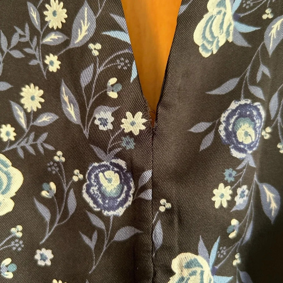 SANDRO BONNY CUT OUT FLORAL SATIN MIDI DRESS - Picture 6 of 10